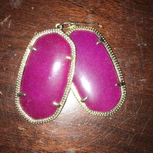SOLD ❌ Kendra Scott purple earring